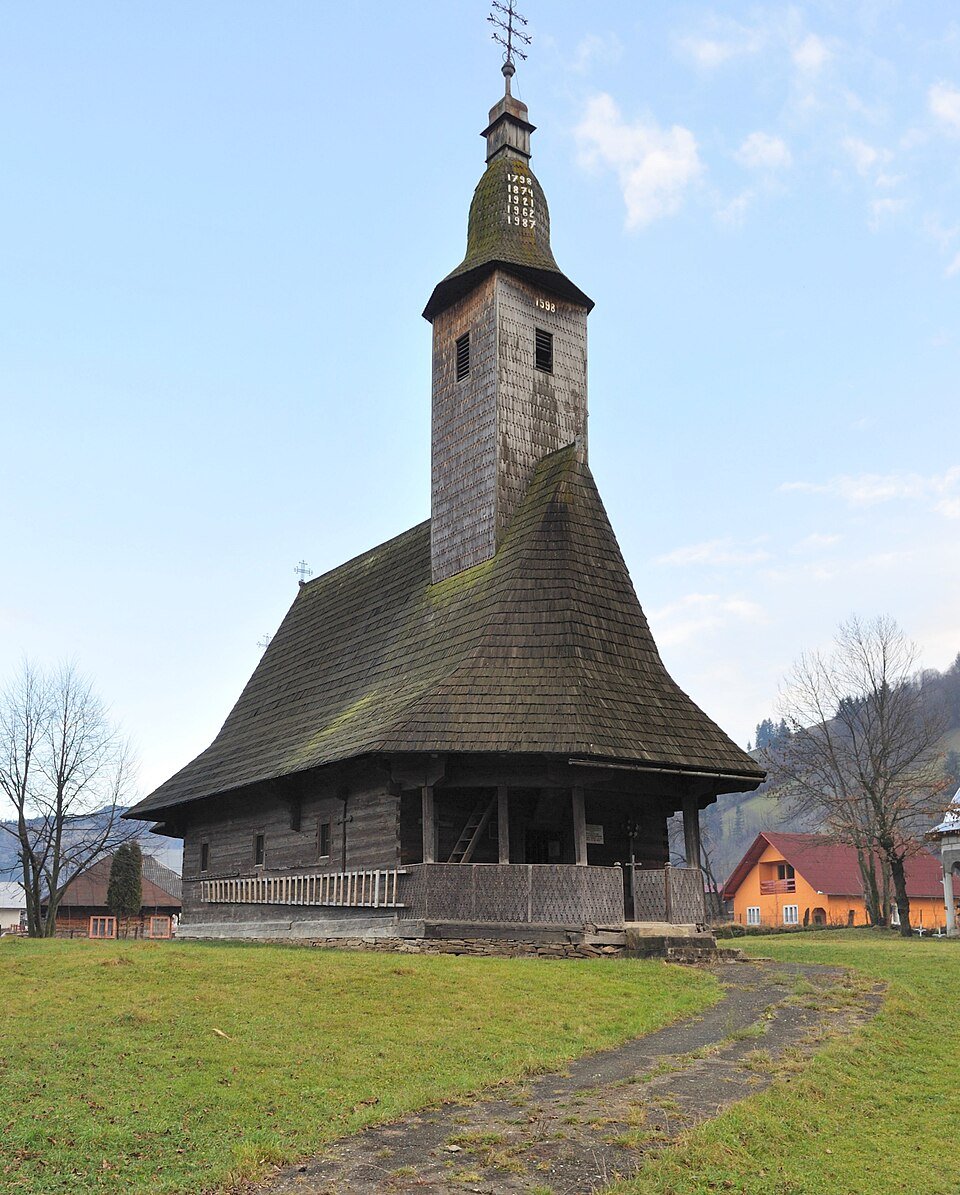 Biserica de lemn din Poienile de sub Munte