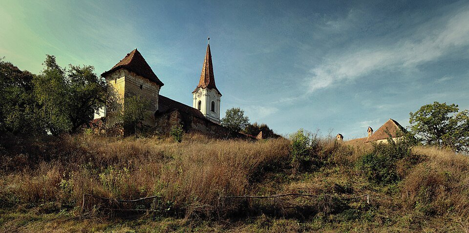 Biserica medievală din Gherdeal