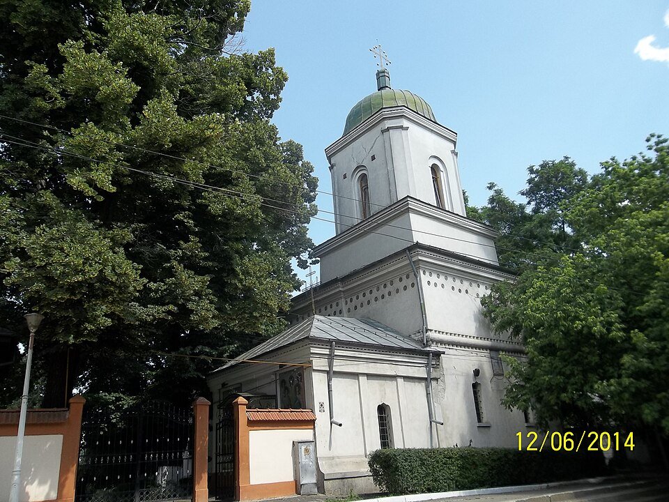 Biserica „Sf. Arhangheli Mihail și Gavril”