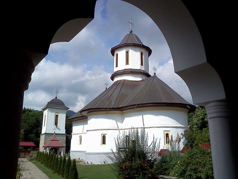 Mănăstirea Crasna din Schiulești
