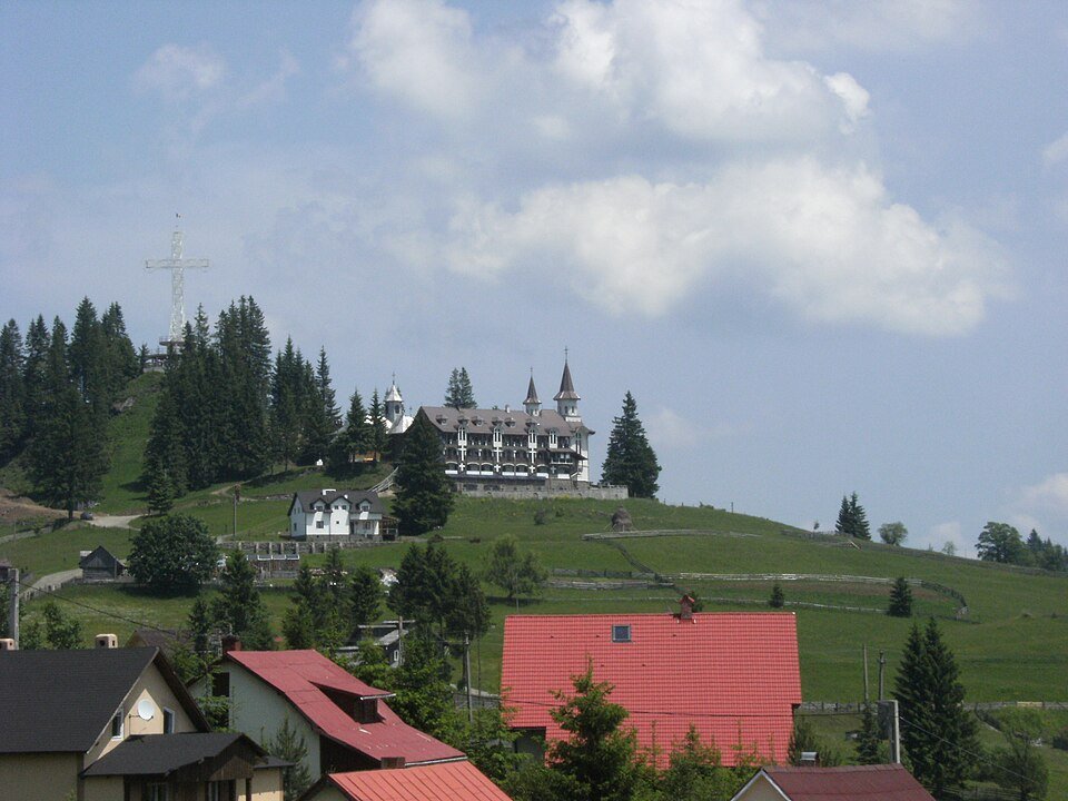 Mănăstirea Piatra Fântânele